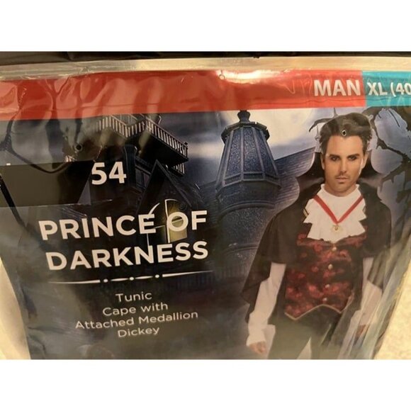 NWT Vampire Dracula Adult Mens Prince of Darkness Halloween Costume XL‎ 40 42 - Picture 1 of 10